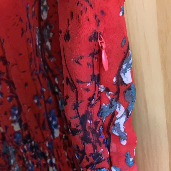 2/$10 ♥️ Midi Floral Dress - Picture 4 of 7